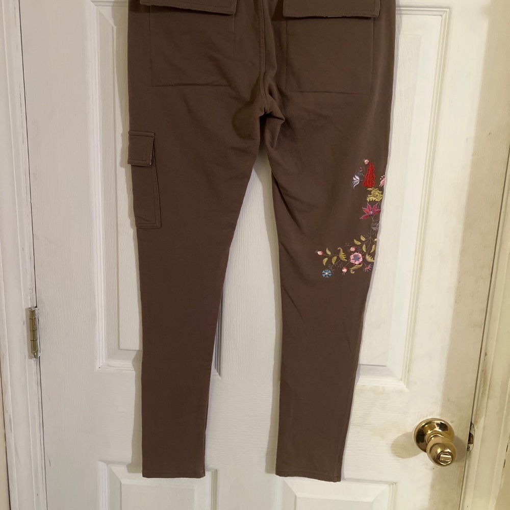 Matilda Jane Embroidered Women’s Pants Small - Picture 2 of 5